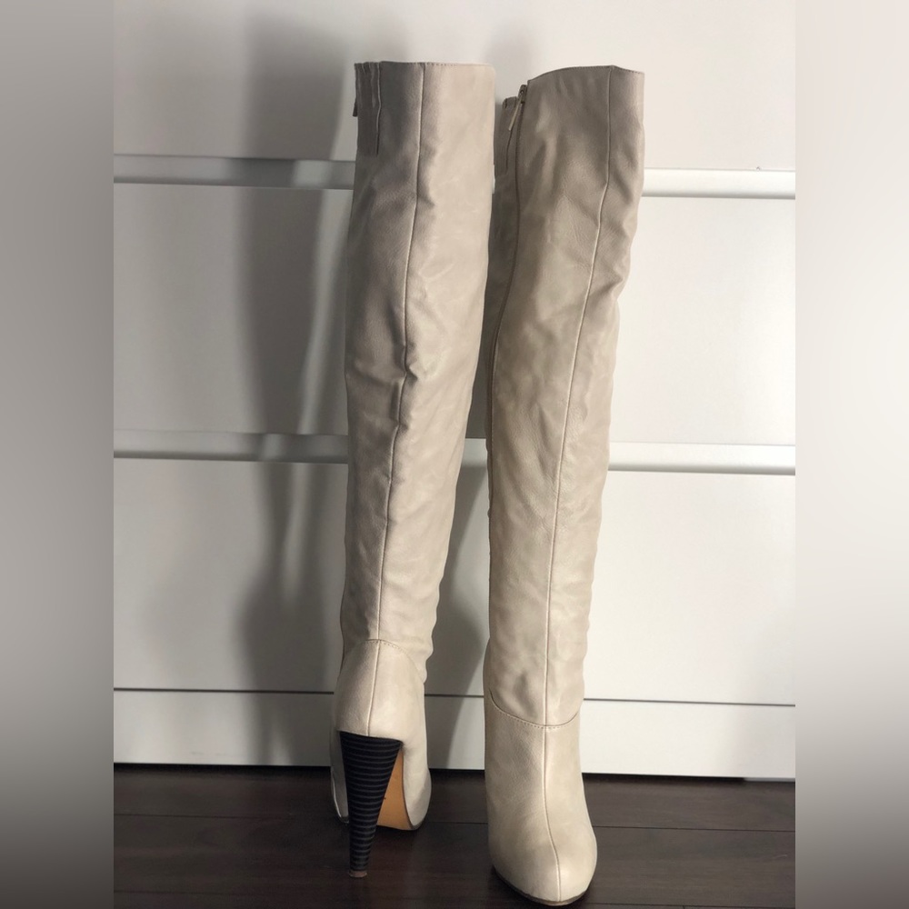 SOLD Cream coloured above knee high heel boots - Picture 2 of 3